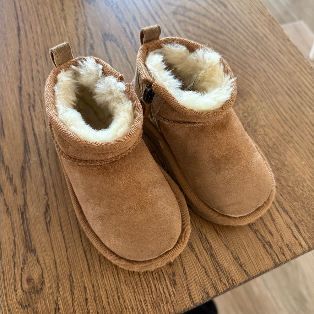 Ultra Mini Ugg Boots- Toddlers